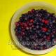 Рецепта: Консервиран компот от червено френско грозде и ягоди - ароматен и пълен с витамини компот от сервизи за зимата рецепта